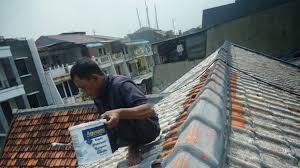 Cara Mengatasi Atap Rumah Yang Bocor, Rembes | SP GROUP